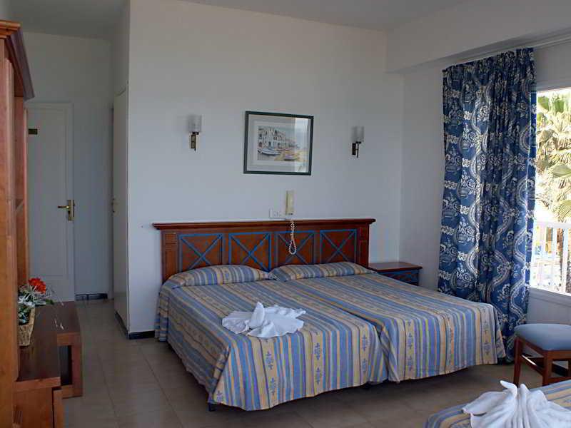 Hotel Goya Cala Millor  Exterior foto